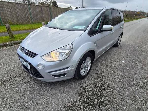 Honda Fit Hatchback, Petrol Hybrid, 2015, Silver