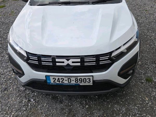 Dacia Jogger MPV, Petrol, 2024, White