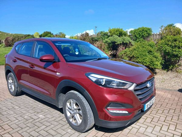 Hyundai Tucson SUV, Diesel, 2016, Red