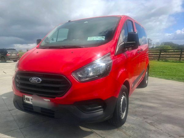 Ford Transit Custom MPV, Diesel, 2018, Red