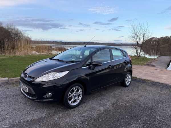 Ford Fiesta Hatchback, Diesel, 2012, Black