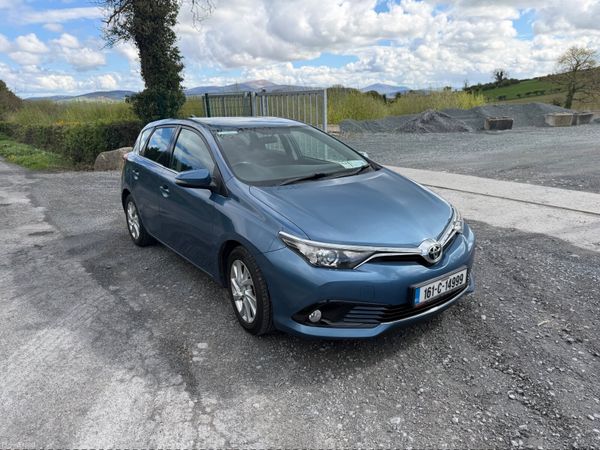 Toyota Auris Hatchback, Diesel, 2016, Blue