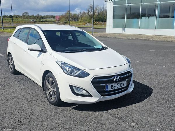 Hyundai i30 Estate/Jeep, Diesel, 2015, White