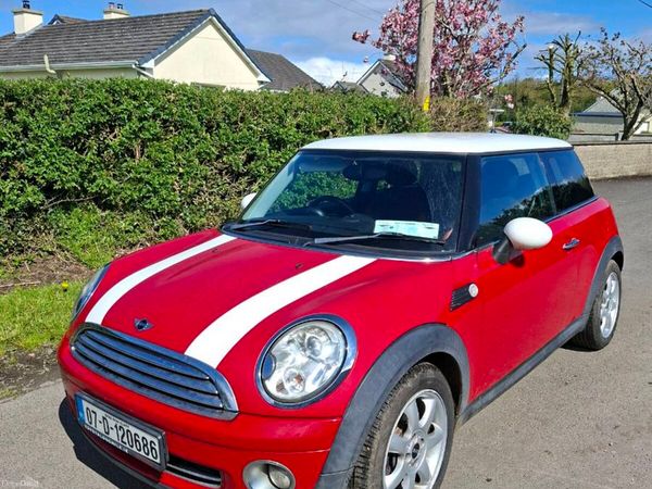 Mini Cooper Hatchback, Petrol, 2007, Red