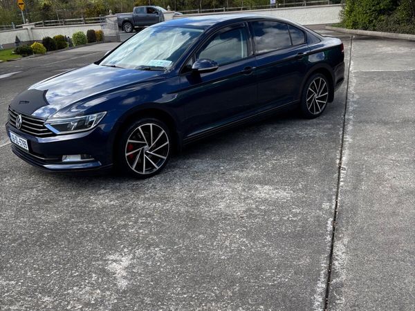 Volkswagen Passat Saloon, Diesel, 2016, Blue