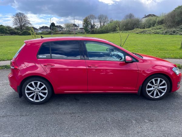 Volkswagen Golf Estate, Diesel, 2016, Red