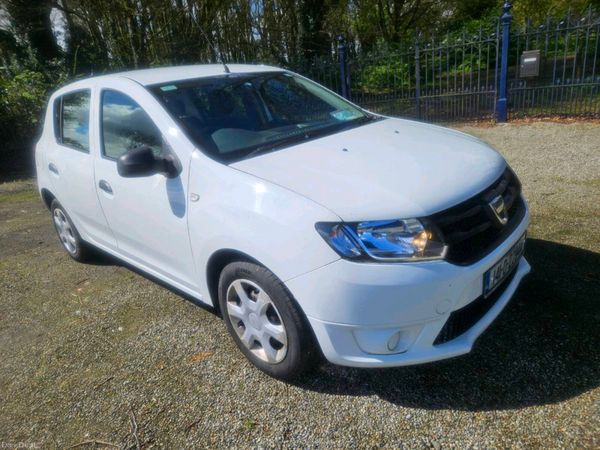Dacia Sandero Hatchback, Petrol, 2014, White