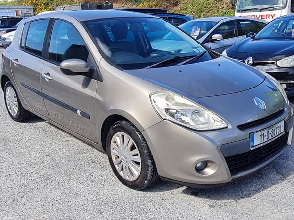 Renault Clio Hatchback, Ethanol Petrol, 2011, Gold