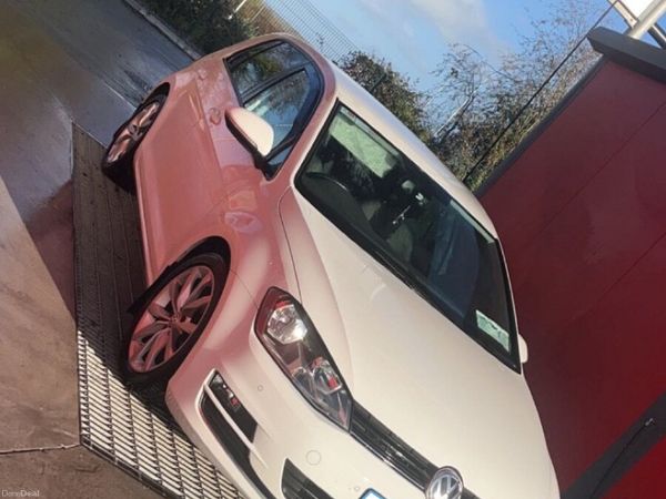 Volkswagen Golf Estate, Diesel, 2016, White