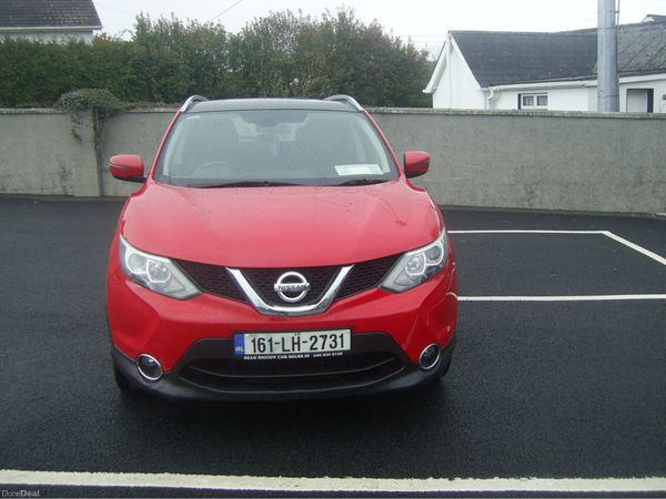 Nissan Qashqai MPV, Diesel, 2016, Red