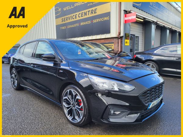 Ford Focus Hatchback, Petrol, 2019, Black