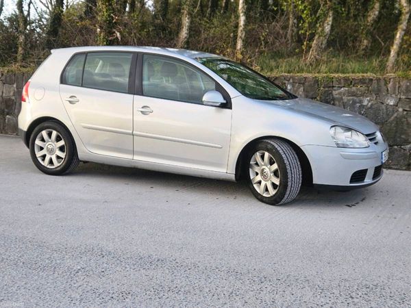 Volkswagen Golf Hatchback, Petrol, 2005, Silver