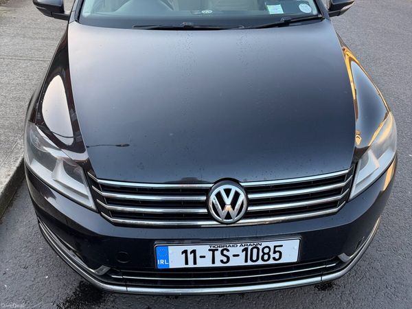 Volkswagen Passat Saloon, Diesel, 2011, Black