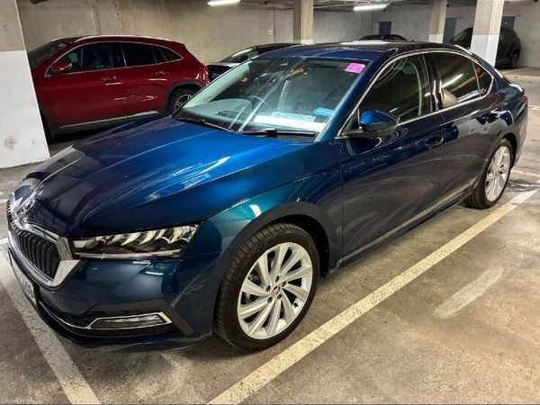 Skoda Octavia Saloon, Diesel, 2024, Blue