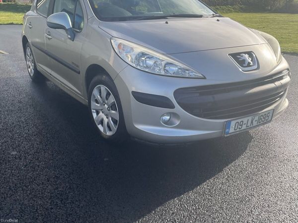 Peugeot 207 Hatchback, Diesel, 2009, Silver