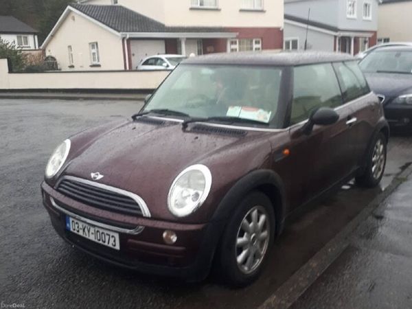 Mini One Hatchback, Petrol, 2003, Red