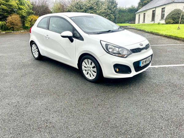 Kia Rio Hatchback, Petrol, 2014, White