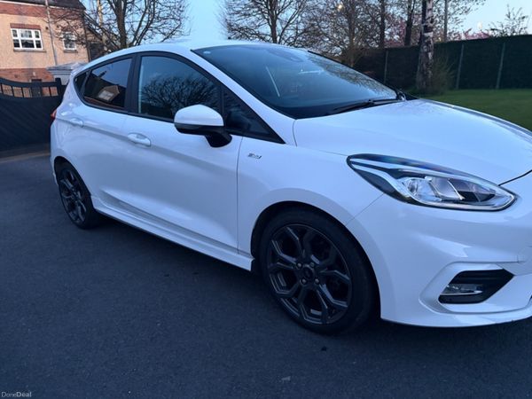 Ford Fiesta Hatchback, Petrol, 2021, White