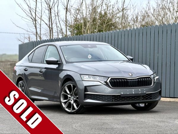 Skoda Octavia Saloon, Diesel, 2024, Grey