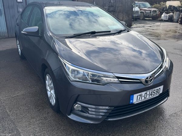 Toyota Corolla Saloon, Diesel, 2017, Grey