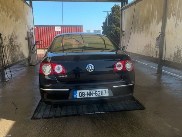 Volkswagen Passat Saloon, Diesel, 2008, Black