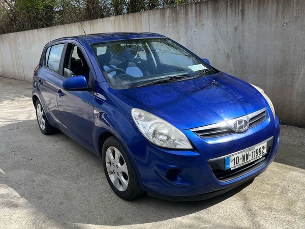 Hyundai i20 Hatchback, Diesel, 2010, Blue