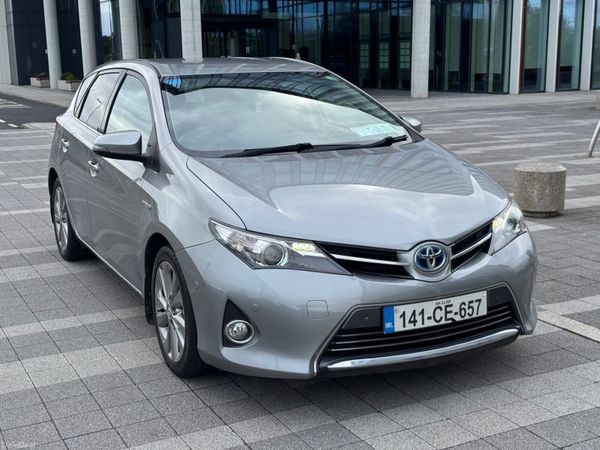 Toyota Auris MPV, Petrol Hybrid, 2014, Grey