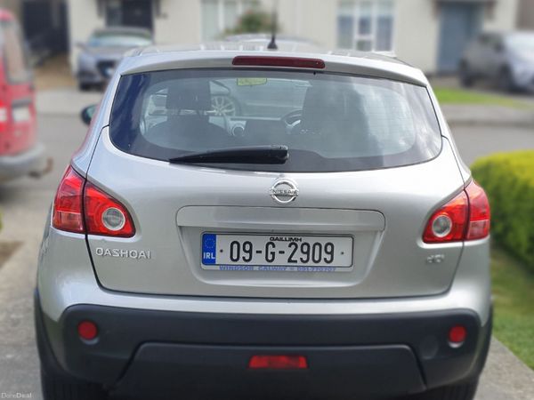 Nissan Qashqai Hatchback, Diesel, 2009, Silver