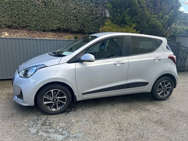 Hyundai i10 Hatchback, Petrol, 2019, Grey