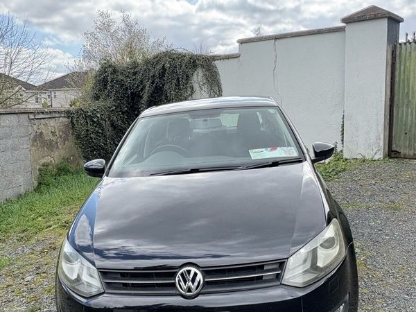 Volkswagen Polo Hatchback, Petrol, 2011, Black