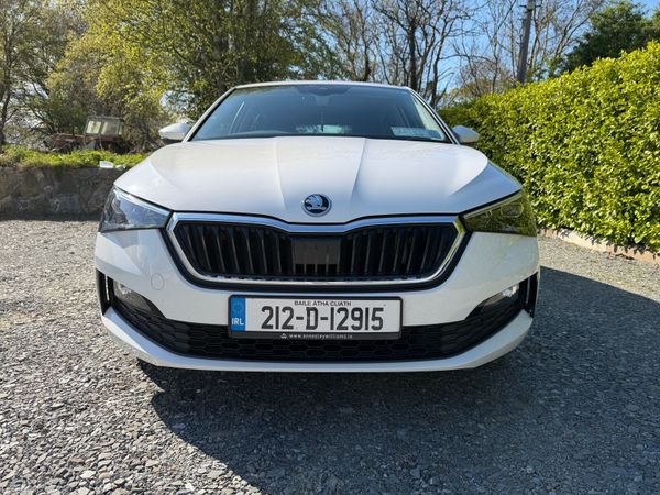 Skoda Scala Hatchback, Petrol, 2021, White
