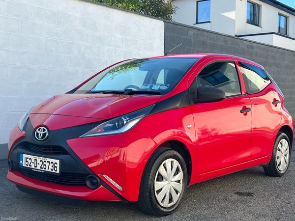 Toyota Aygo Hatchback, Petrol, 2015, Red
