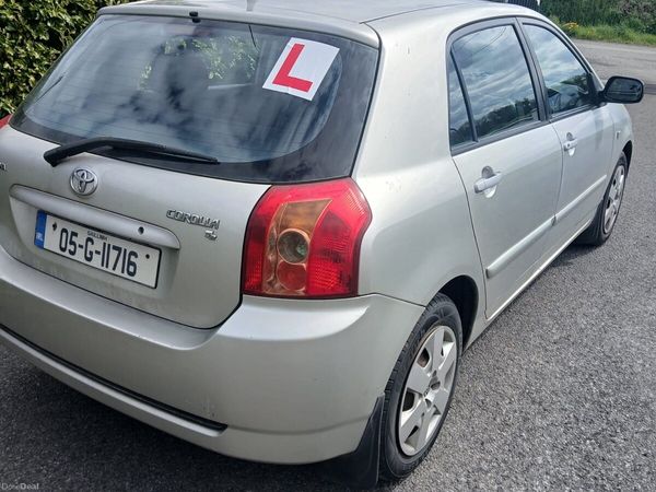 Toyota Corolla Hatchback, Petrol, 2005, Silver