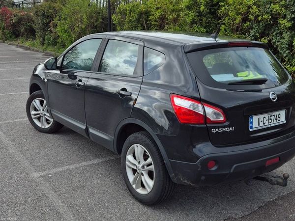 Nissan Qashqai Hatchback, Diesel, 2011, Black
