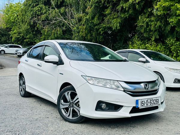 Honda Fit Saloon, Petrol Hybrid, 2015, White