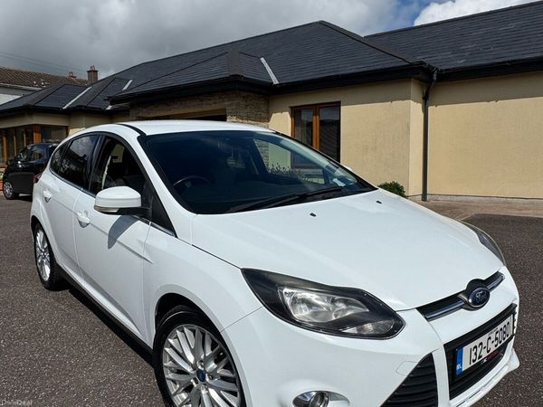 Ford Focus Hatchback, Petrol, 2013, White