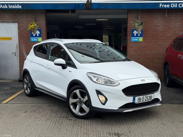 Ford Fiesta Hatchback, Petrol, 2019, White