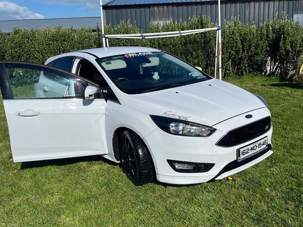 Ford Focus Hatchback, Diesel, 2016, White