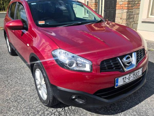 Nissan Qashqai+2 MPV, Diesel, 2012, Red