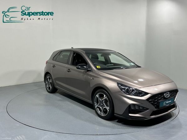 Hyundai i30 Hatchback, Petrol, 2022, Brown