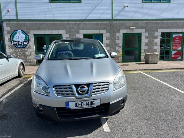 Nissan Qashqai Hatchback, Diesel, 2010, Silver