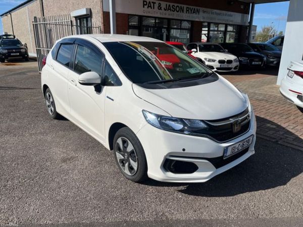 Honda Fit Hatchback, Petrol Hybrid, 2018, White