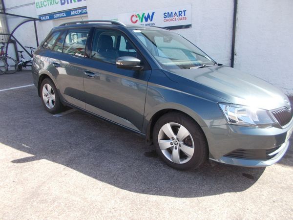 Skoda Fabia Estate, Petrol, 2018, Grey
