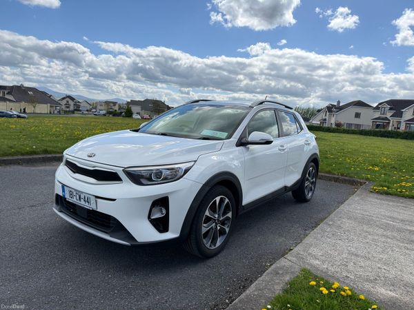 Kia Stonic Estate/Jeep, Petrol, 2018, White