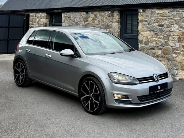 Volkswagen Golf Hatchback, Petrol, 2016, Silver