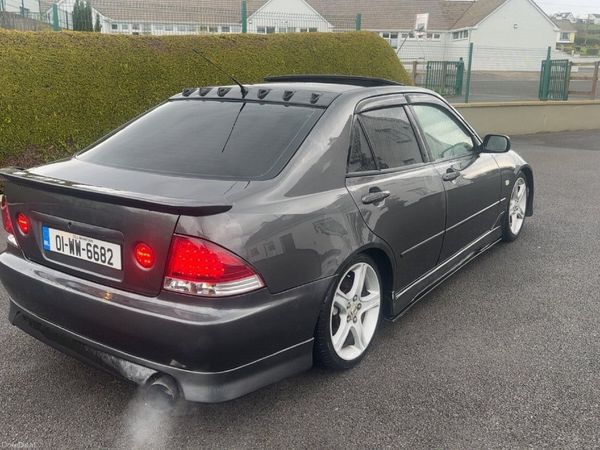 Lexus IS Saloon, Petrol, 2001, Grey