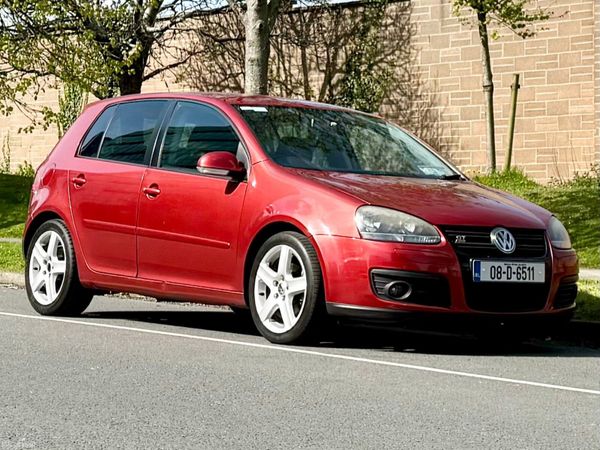 Volkswagen Golf Hatchback, Petrol, 2008, Red