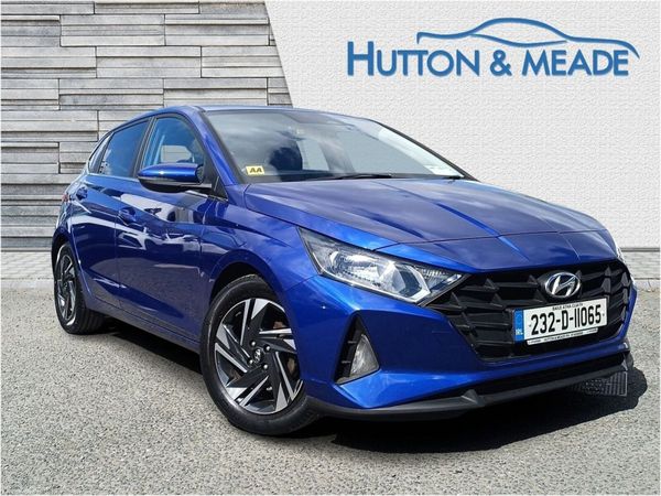 Hyundai i20 Hatchback, Petrol, 2023, Blue