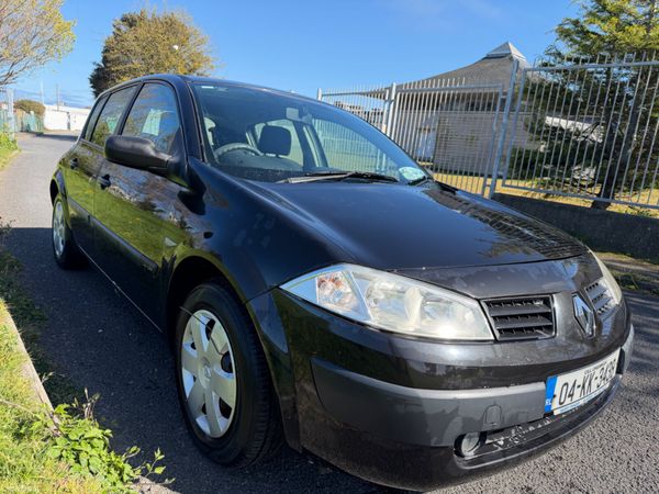 Renault Megane Hatchback, Petrol, 2004, Black