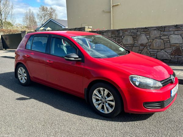 Volkswagen Golf Hatchback, Diesel, 2011, Red